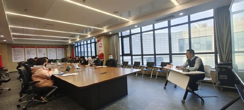 【黨建園地】鄭州控股公司黨委委員、副總經(jīng)理、工會(huì)主席李偉講授主題教育專題黨課
