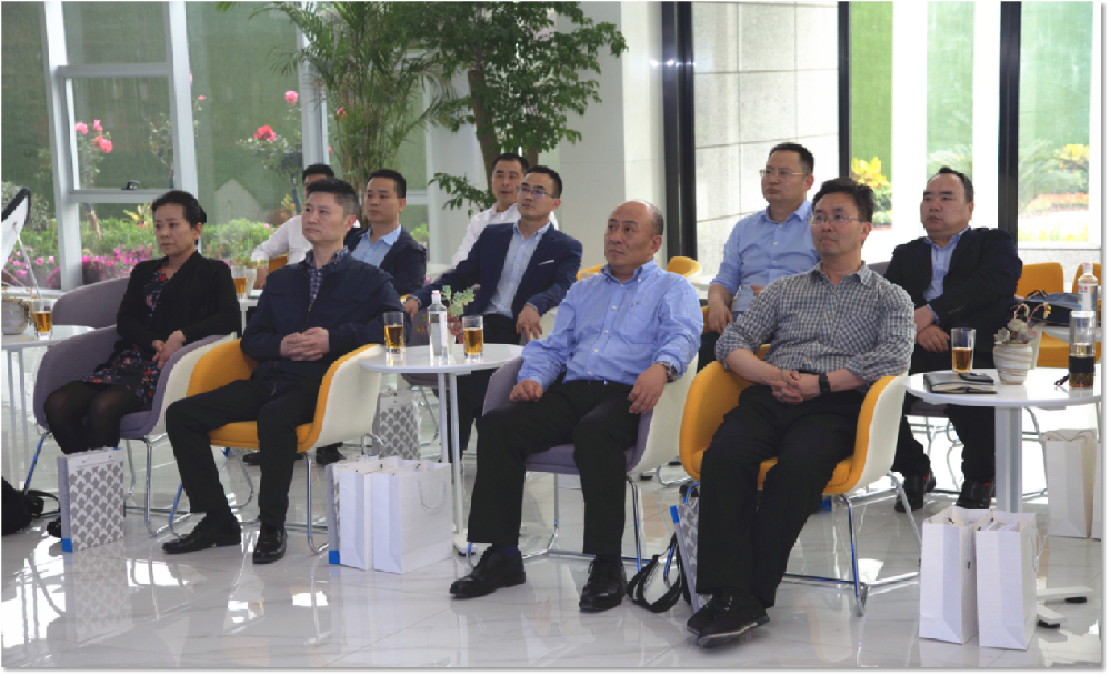 【鄭投產(chǎn)業(yè)園要聞】鄭州控股公司黨委書記、董事長(zhǎng)梁嵩巍一行視察指導(dǎo)鄭投產(chǎn)業(yè)園各項(xiàng)工作